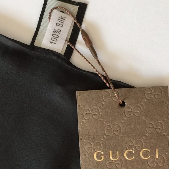 GUCCI FLORA SNAKE PRINT SILK SCARF-NWT - Picture 3 of 7